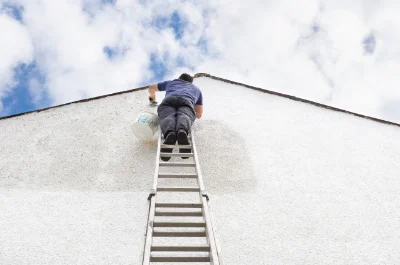 Peinture extérieure à la Bastide-de-Lordat — façades et ravalement